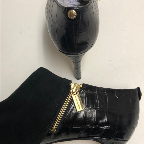 Michael Kors Sammy Ankle Boot Black Suede Booties - Picture 7 of 8